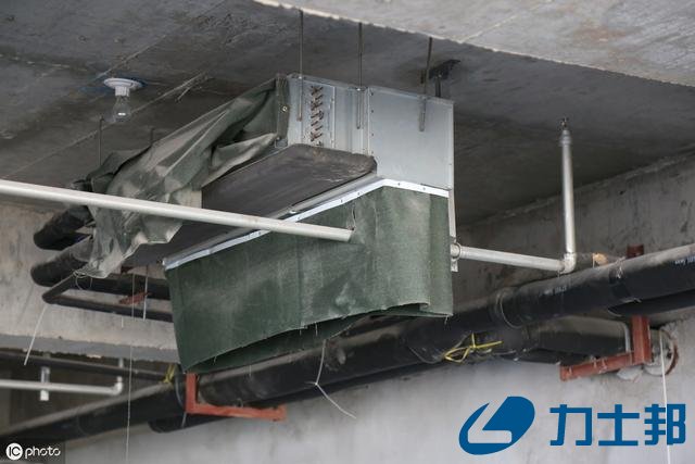 小居科普:中央空调内机带水泵有什么用?原来是这样
